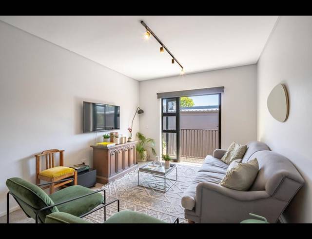 2 BEDROOM PROPERTY TO RENT IN HYDE PARK